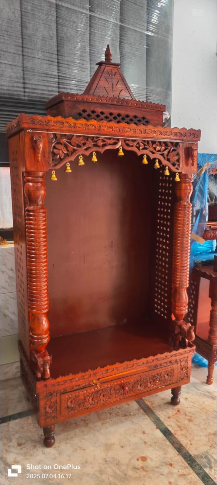 Traditional Wooden Decor